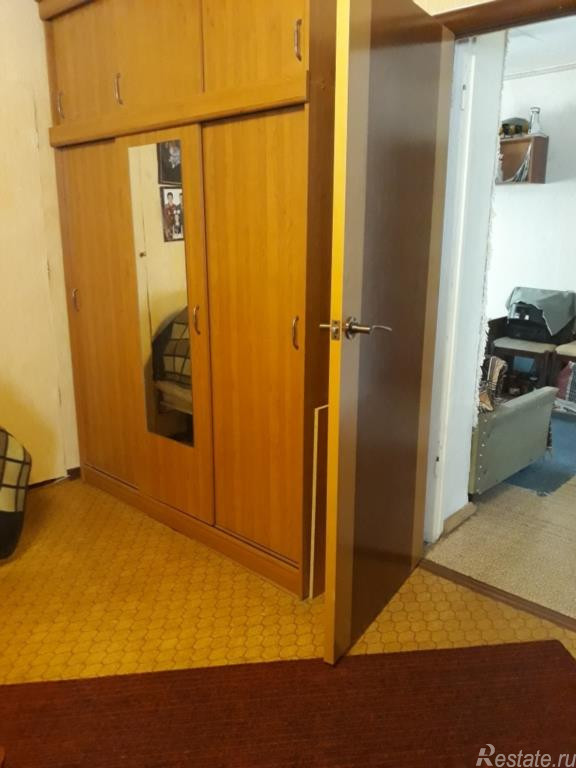 Продажа 4-комн квартиры на вторичном рынке Реммаш п, Институтская ул,  д. 1