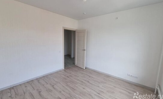 Продажа 2-комн квартиры на вторичном рынке улица Вертолётчиков,  д. 21 к3