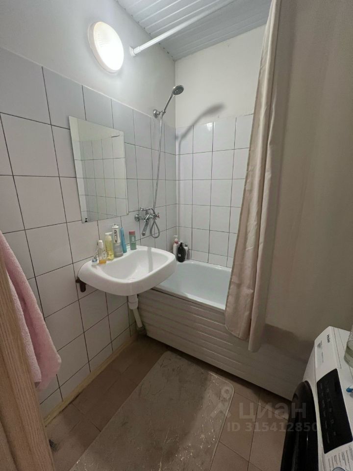 Продажа 2-комн квартиры на вторичном рынке с. Немчиновка, улица Связистов, 2