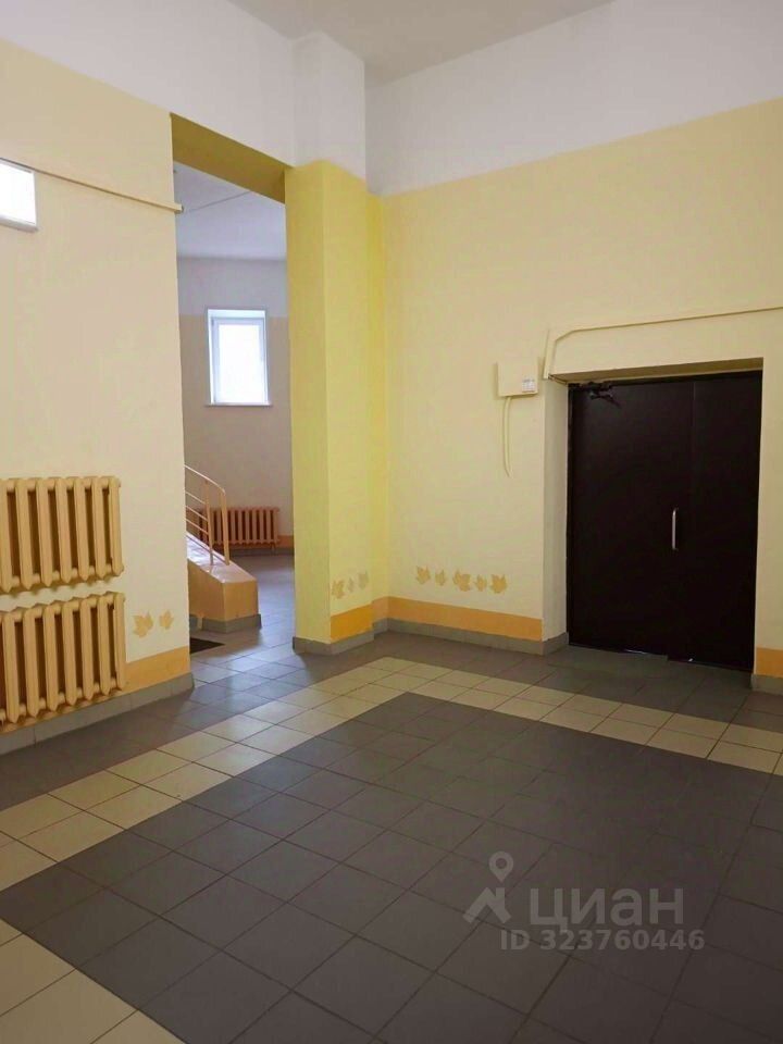 Продажа 3-комн квартиры на вторичном рынке Выборгская улица, 4К1