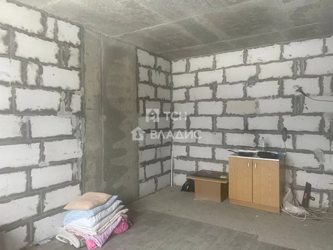 Продажа 1-комн квартиры на вторичном рынке Свердловский, улица Алексея Короткова,  д. 1