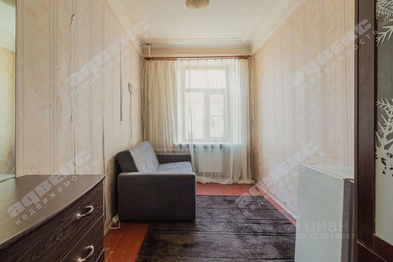 Продажа комнаты 8-я линия,  д. 49