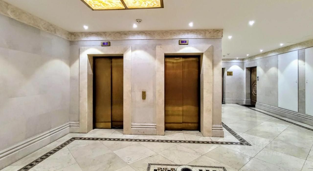 Продажа 2-комн квартиры на вторичном рынке переулок Хилков,  д. 1