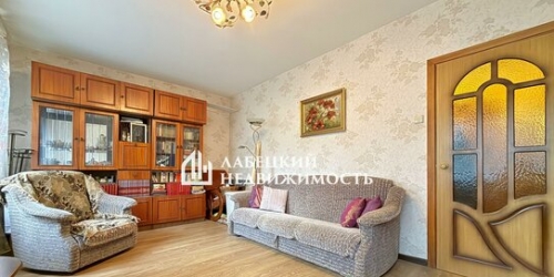 3-комн квартира ул Доблести,  д. 20,  к. 2