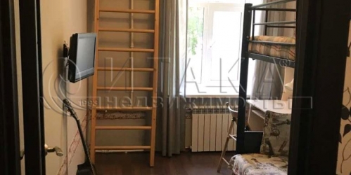 2-комн квартира 15-я В.О.,  д. 86