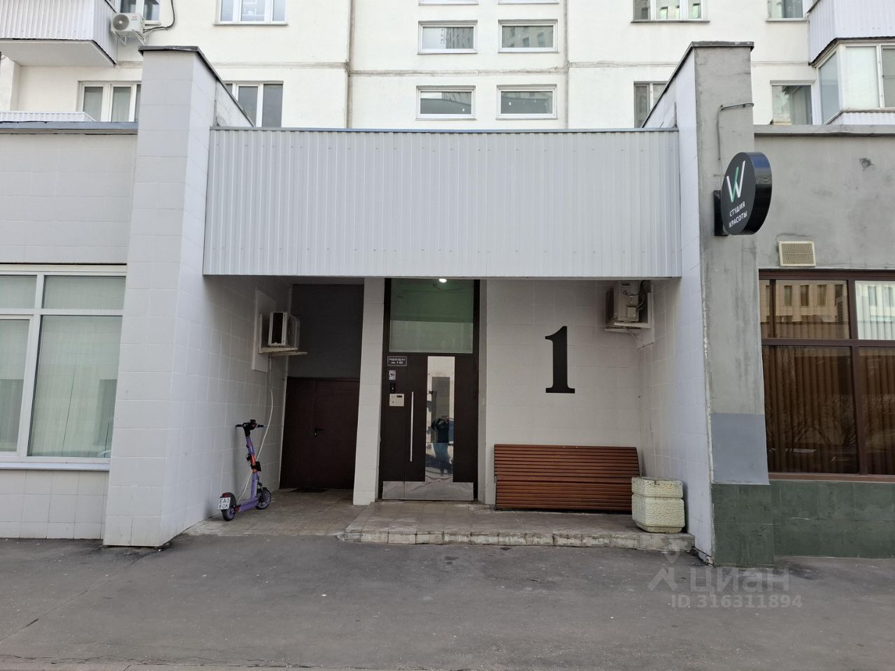 Продажа 3-комн квартиры на вторичном рынке улица Преображенский Вал, 4