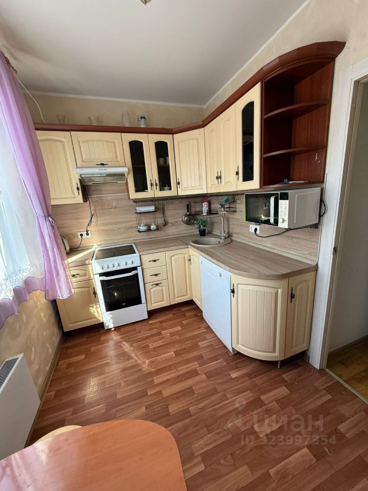 Аренда 1-комн квартиры на вторичном рынке проспект Нововатутинский, 12