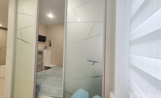 Продажа 2-комн квартиры на вторичном рынке Сходня, Железнодорожная улица,  д. 33 к2