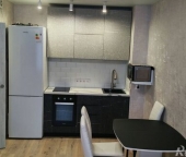 Продать Квартиры вторичка Мурино г, Петровский б-р   