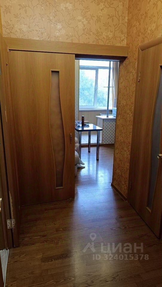 Продажа 1-комн квартиры на вторичном рынке Коммунар г., улица Школьная, 15