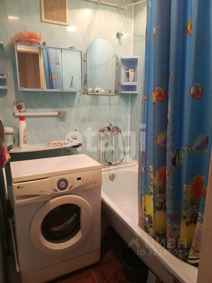 Продажа 3-комн квартиры на вторичном рынке Кириши, проспект Ленина, 13